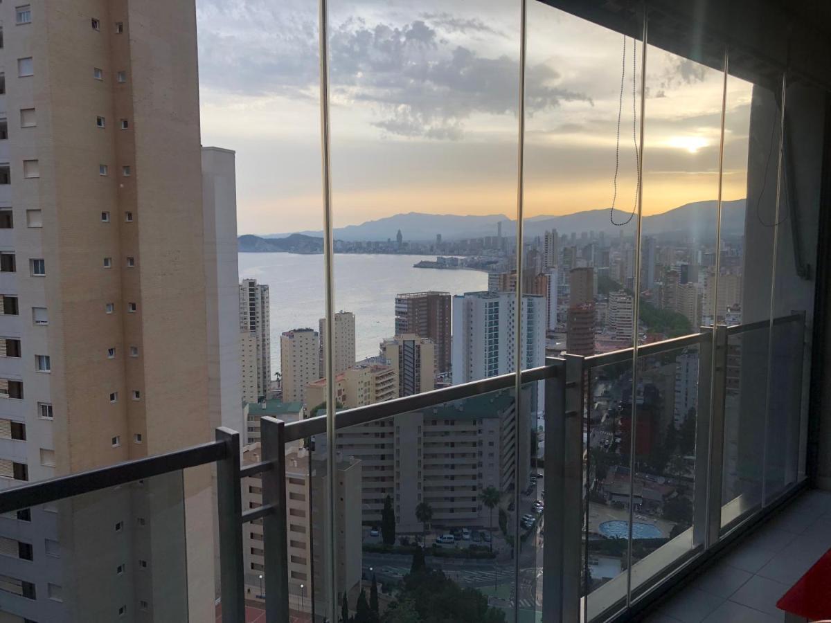 Milan Soria Luxury Mirador Apartment เบนิดอร์ม ภายนอก รูปภาพ